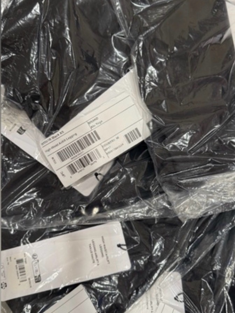 Random Pull - Lulu, Alo, Vuori, Fanka, Free People, Kate Spade and more…